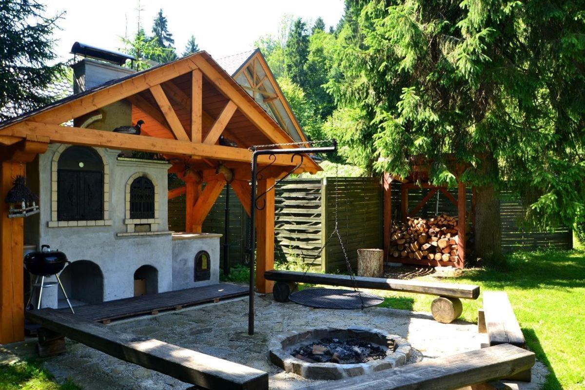 Willa Zarebek Lopuszna Exterior photo